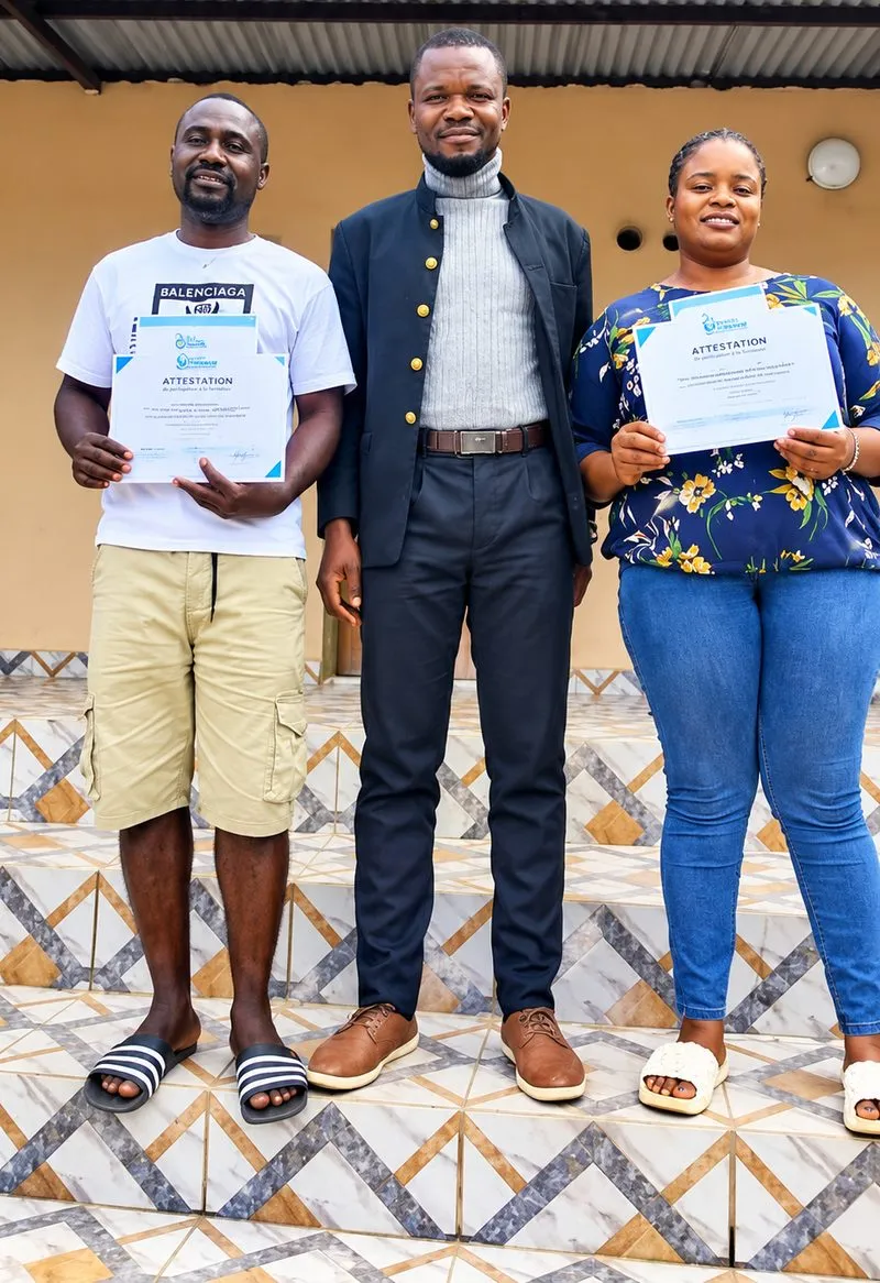Coach VASTI avec des participants à Man